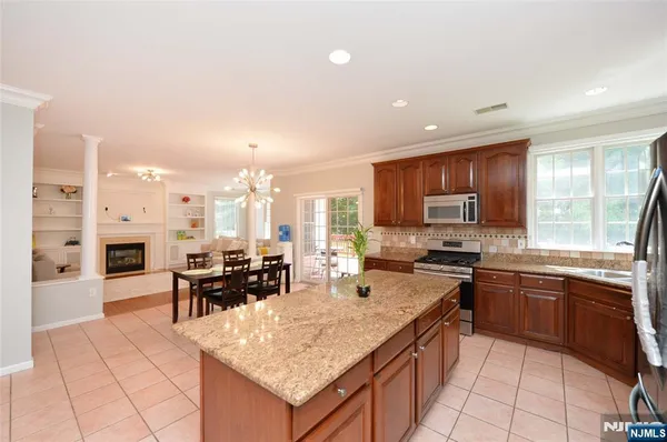 $1,399,000 | 1 Woods Edge Road, Old Tappan, NJ 07675