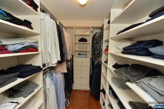 $1,399,000 | 1 Woods Edge Road, Old Tappan, NJ 07675