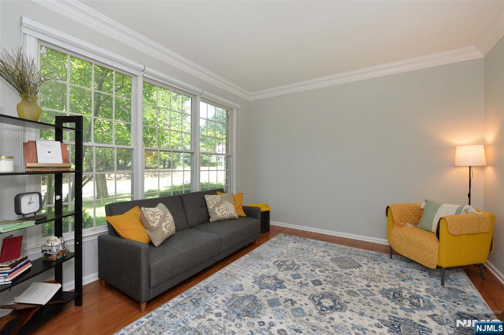 1 Woods Edge Road Old Tappan, NJ 07675 - Photo 5 of 41