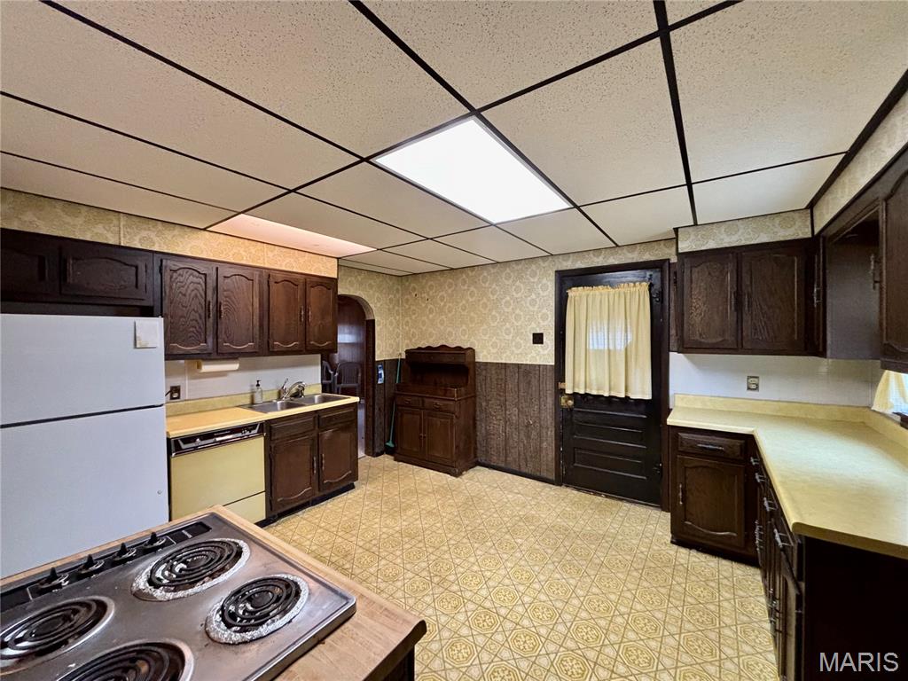 320 West Cleveland Avenue Belleville, IL 62220 - Photo 14 of 34