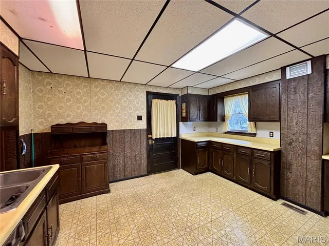 $60,000 | 320 West Cleveland Avenue, Belleville, IL 62220