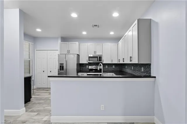 $349,900 | 4316 Avian Avenue, Fort Myers, FL 33916