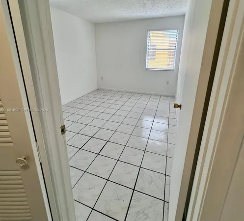 $2,500 | 590 Northwest 114th Avenue, Unit 202, Sweetwater, FL 33172