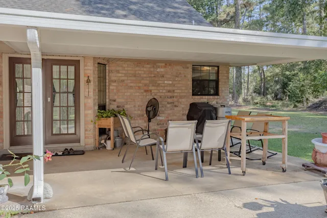 $295,000 | 880 Highway 190, Eunice, LA 70535