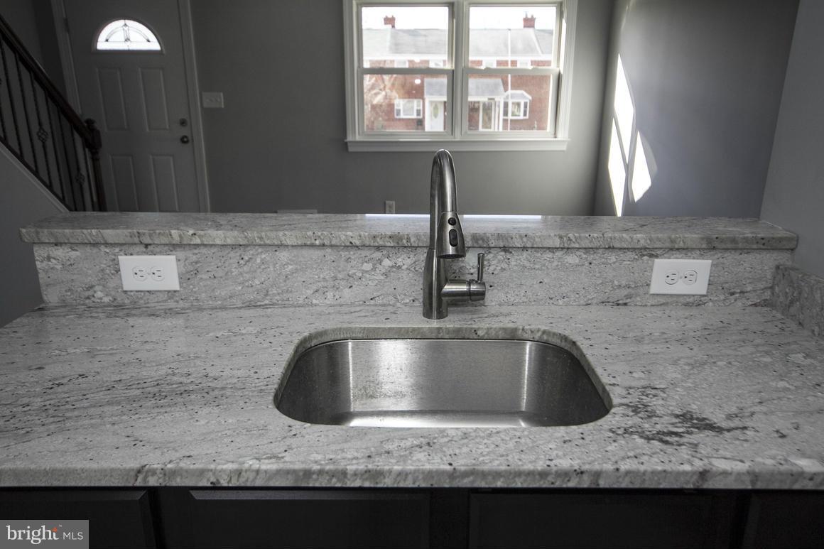 7622 Charlesmont Road Baltimore, MD 21222 - Photo 10 of 23 Kitchen