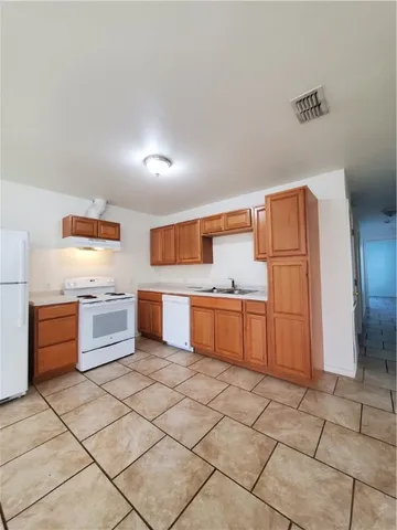 $1,500 | 4110 Grossman Drive, Unit B, Corpus Christi, TX 78411