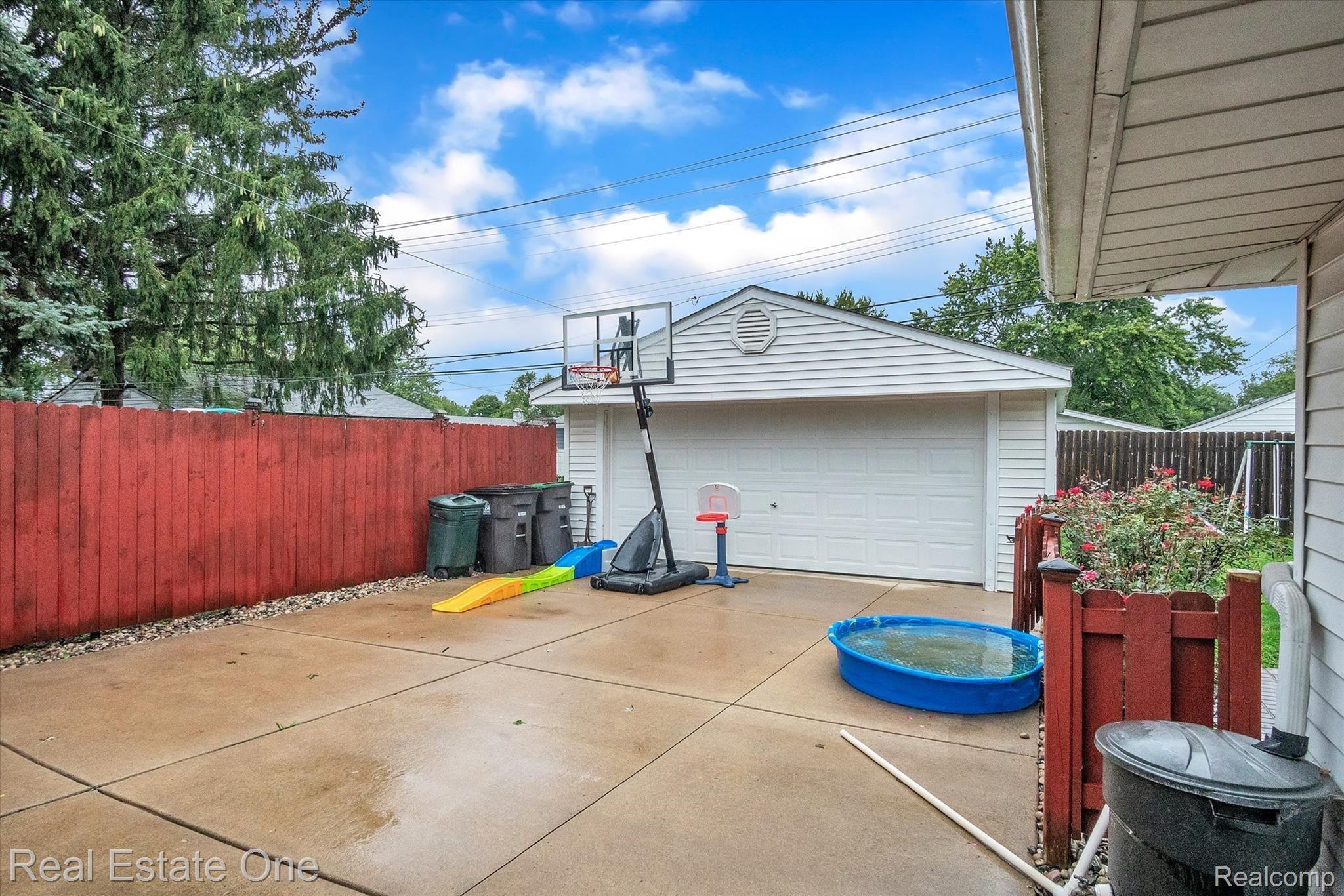 20734 Wick Road Taylor, MI 48180 - Photo 32 of 34 32-20734-Wick-Rd-Windowstill-Real-Estate-Photography-32.jpg