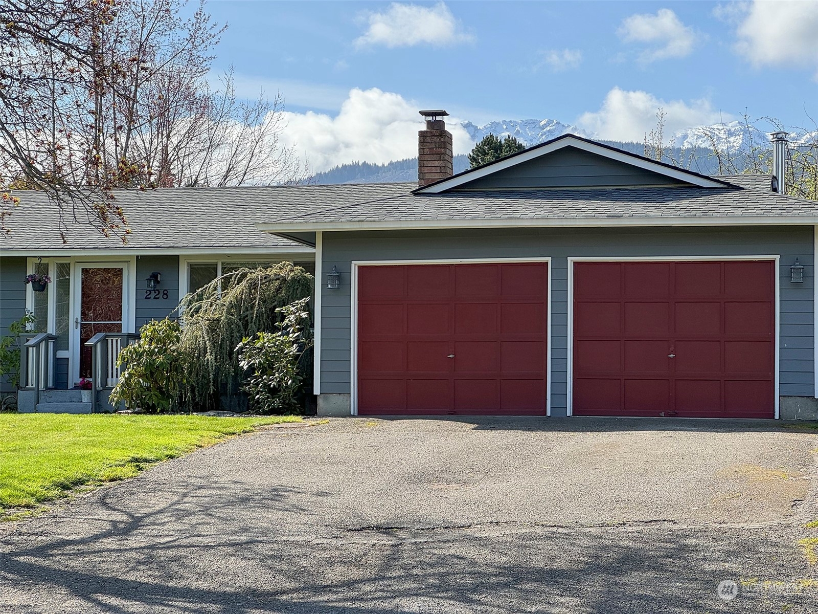 228 East Ahlvers Road Port Angeles, WA 98362 - Photo 4 of 40 Gallery Image 4