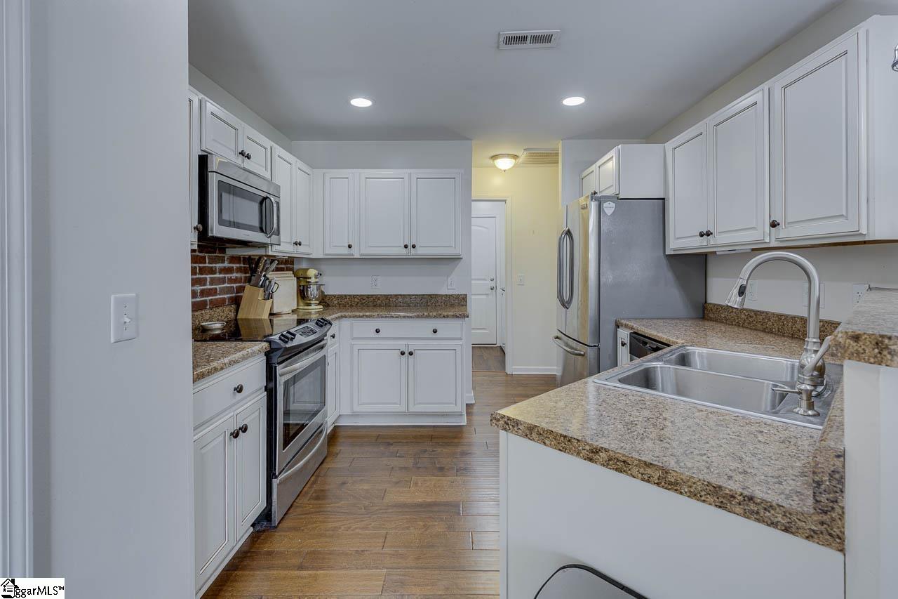 1 Headwater Court Simpsonville, SC 29680 - Photo 18 of 44