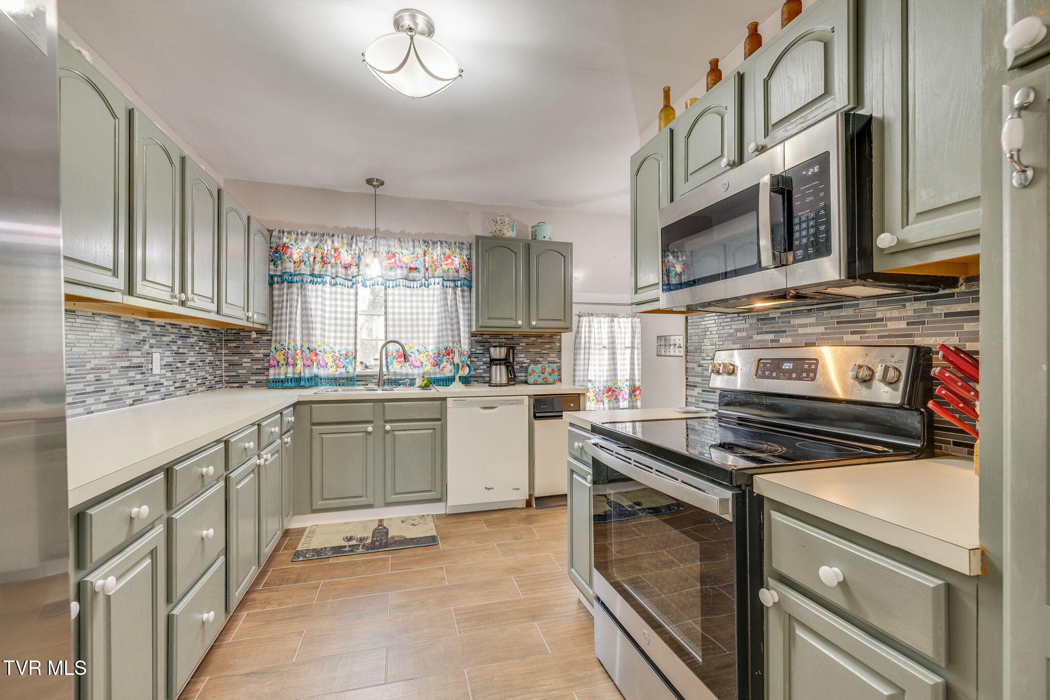 3990 Warrensburg Road Greeneville, TN 37743 - Photo 12 of 41 012