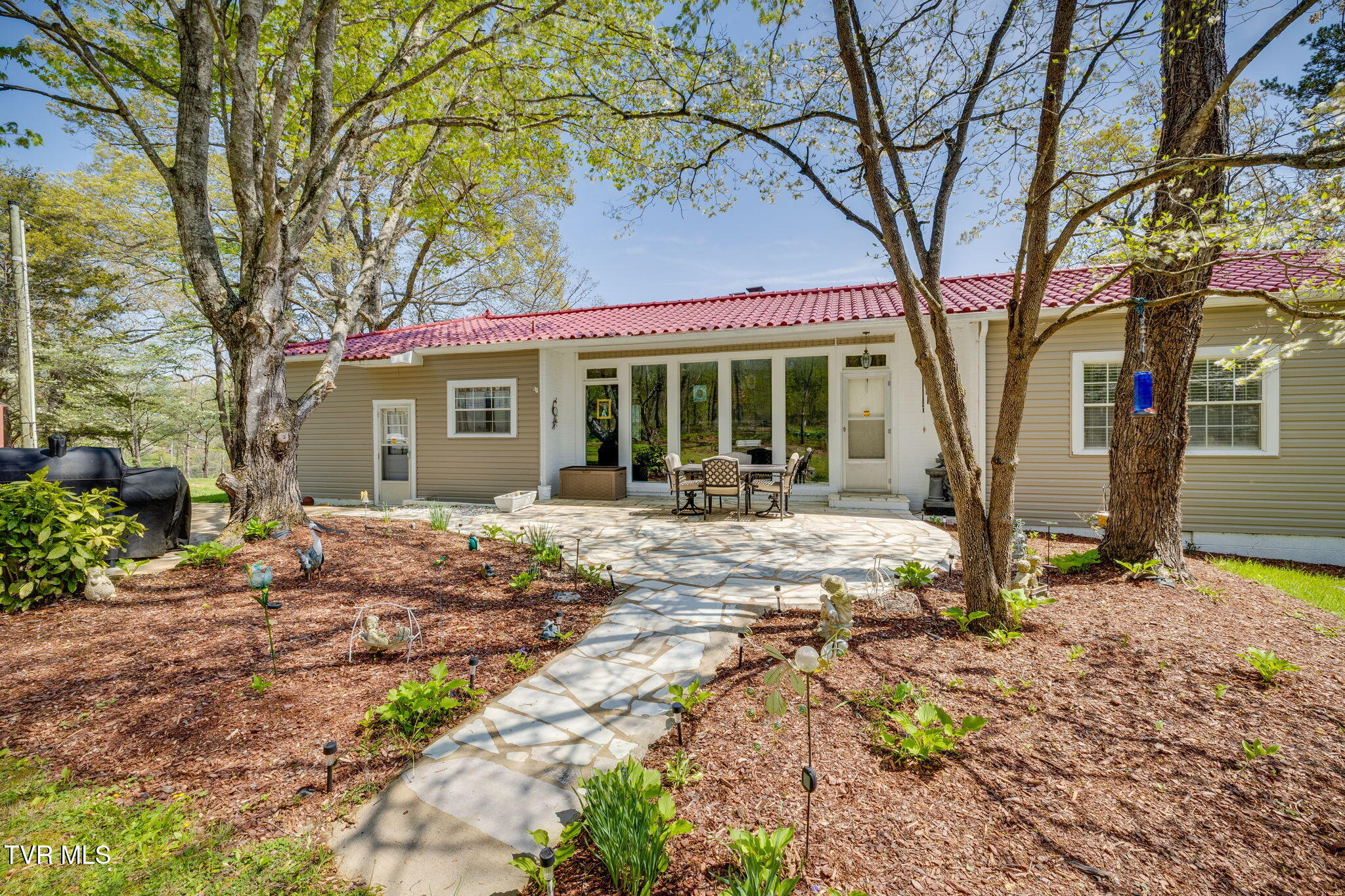 3990 Warrensburg Road Greeneville, TN 37743 - Photo 32 of 41 032