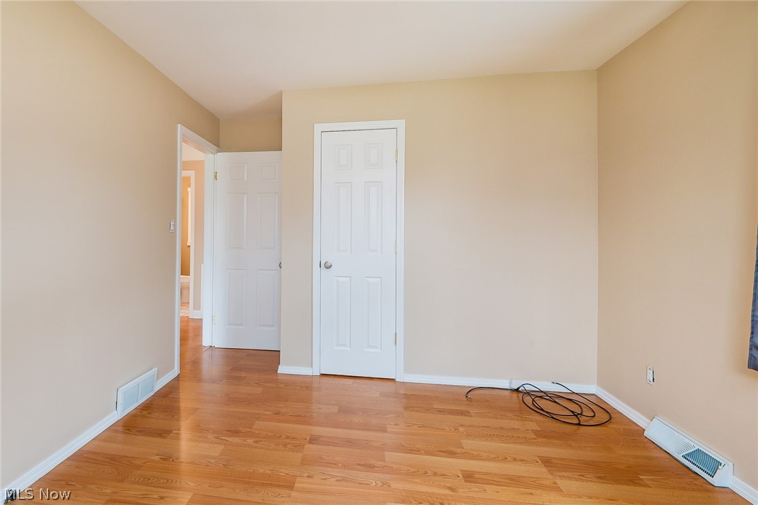 6385 Stanbury Road Parma, OH 44129 - Photo 17 of 35