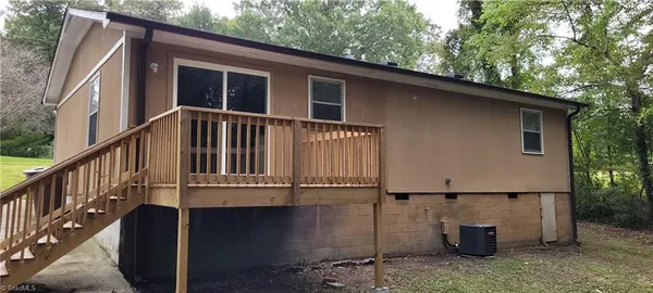 $1,295 | 4325 Voss Avenue, Greensboro, NC 27405