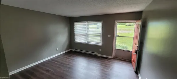 $1,295 | 4325 Voss Avenue, Greensboro, NC 27405