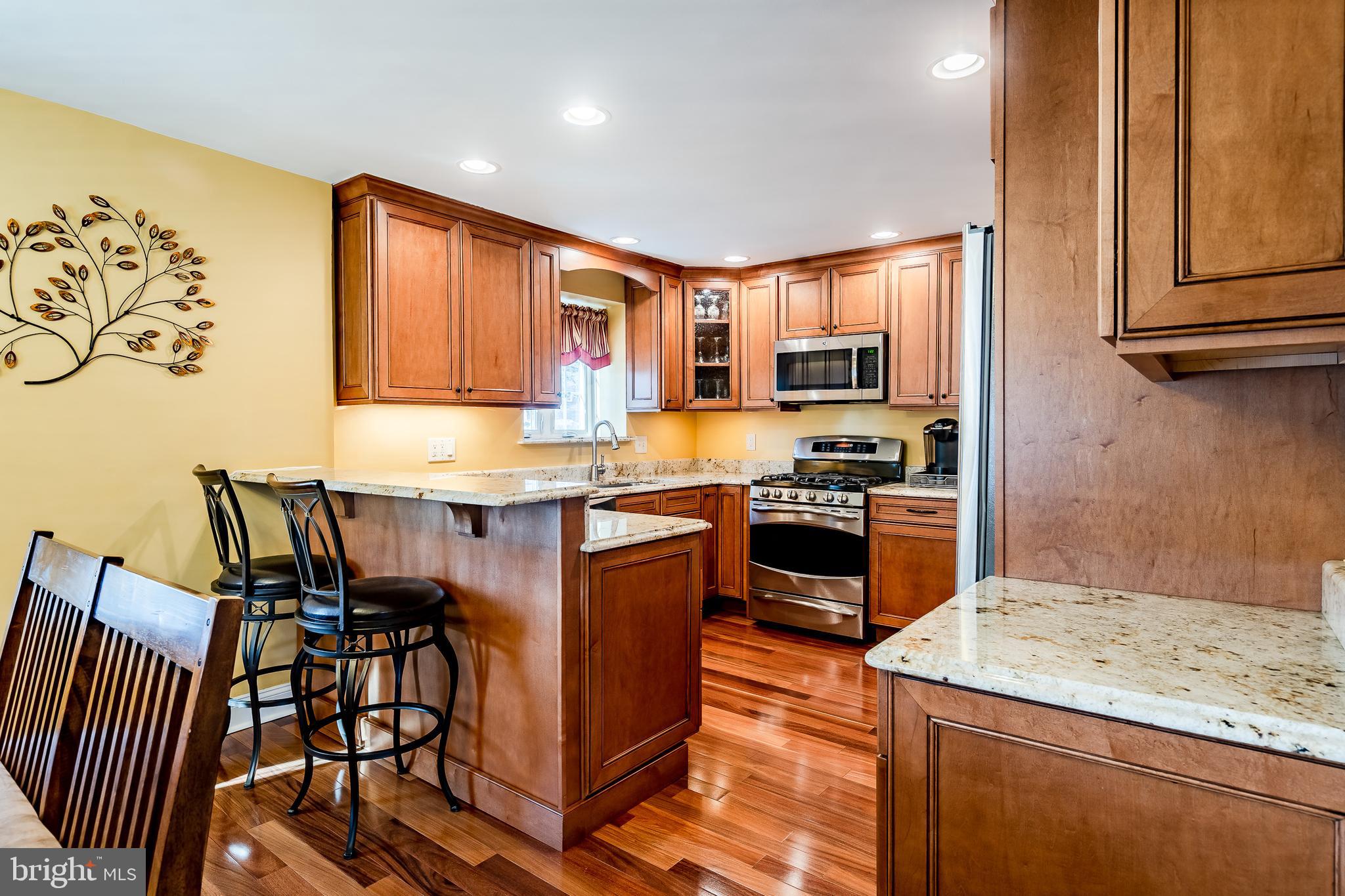 566 Evans Road Springfield, PA 19064 - Photo 13 of 53 Awesome floors