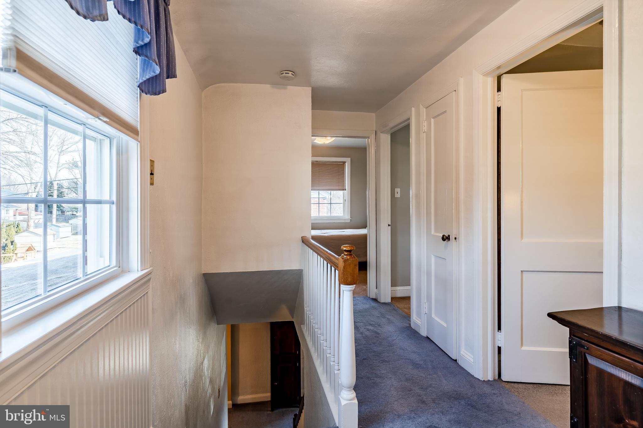 566 Evans Road Springfield, PA 19064 - Photo 21 of 53 Upper hallway