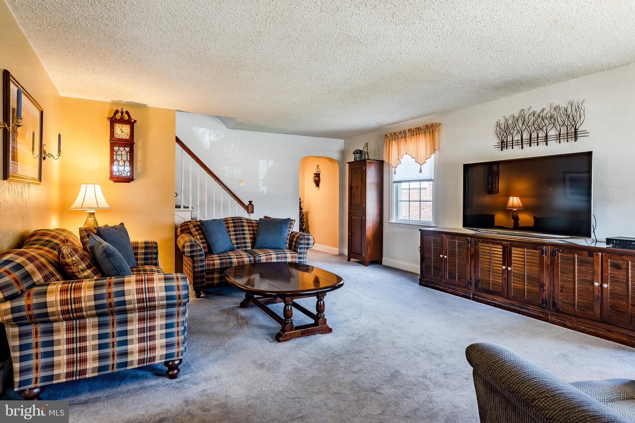 566 Evans Road Springfield, PA 19064 - Photo 4 of 53 Formal living room