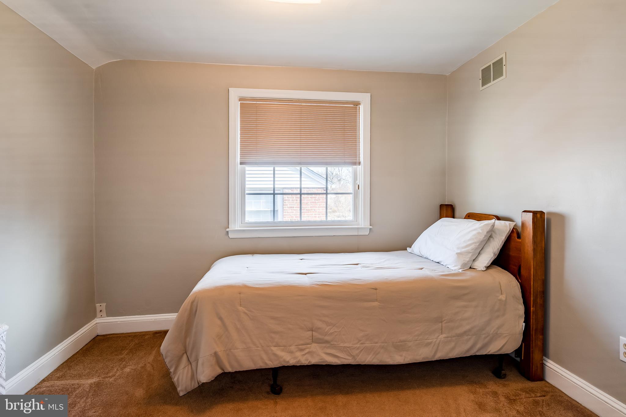 566 Evans Road Springfield, PA 19064 - Photo 32 of 53 3rd bedroom