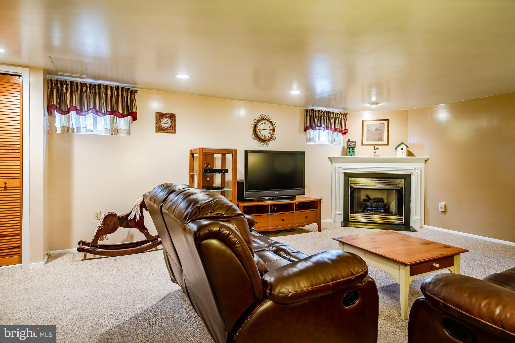 566 Evans Road Springfield, PA 19064 - Photo 34 of 53 Great space