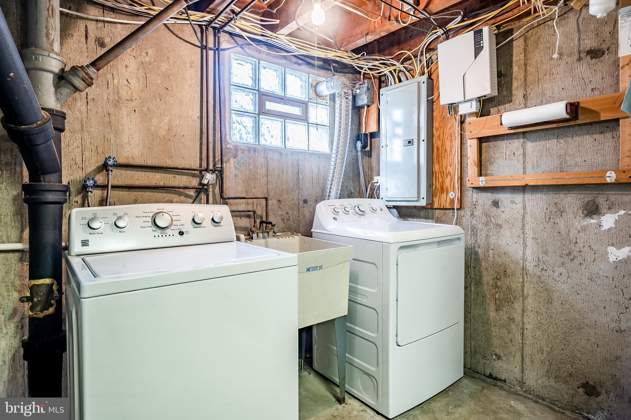 566 Evans Road Springfield, PA 19064 - Photo 40 of 53 200 AMP service