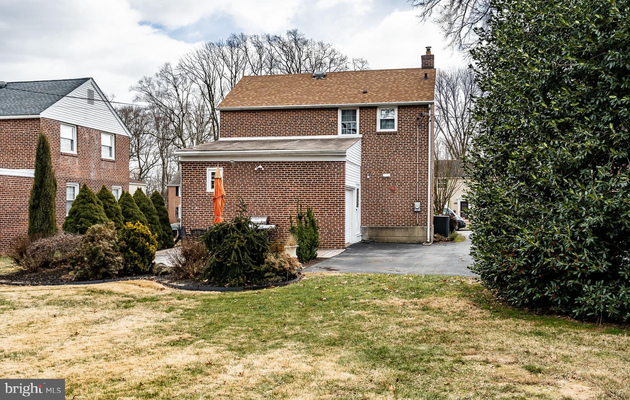 566 Evans Road Springfield, PA 19064 - Photo 50 of 53 Rear parking