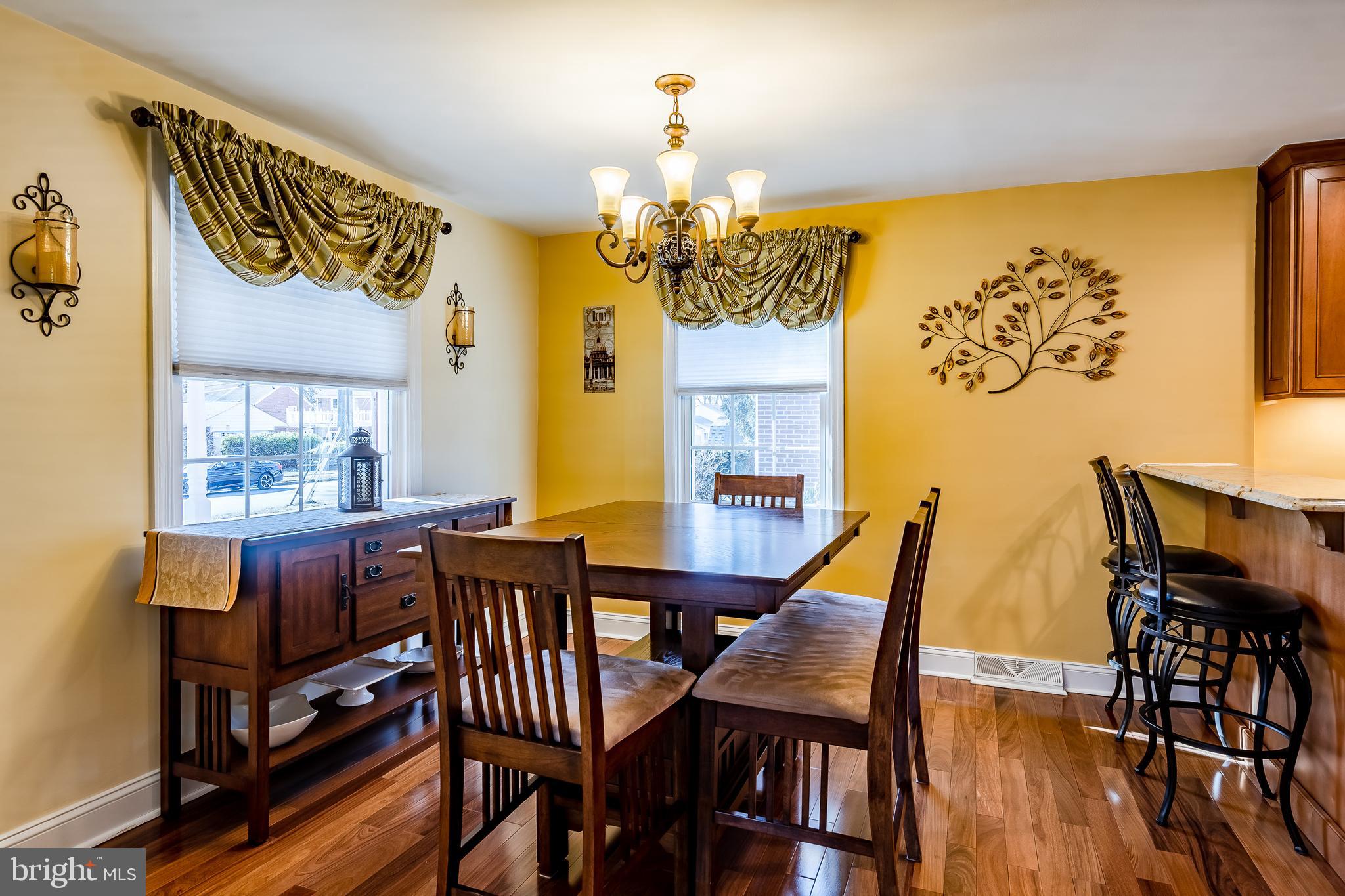 566 Evans Road Springfield, PA 19064 - Photo 7 of 53 Dining room