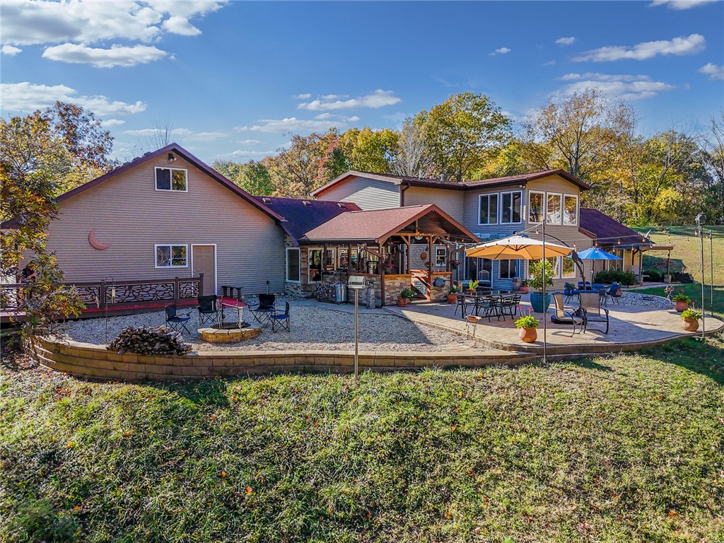 18421 Chief Road Charleston, IL 61920 - Photo 6 of 47