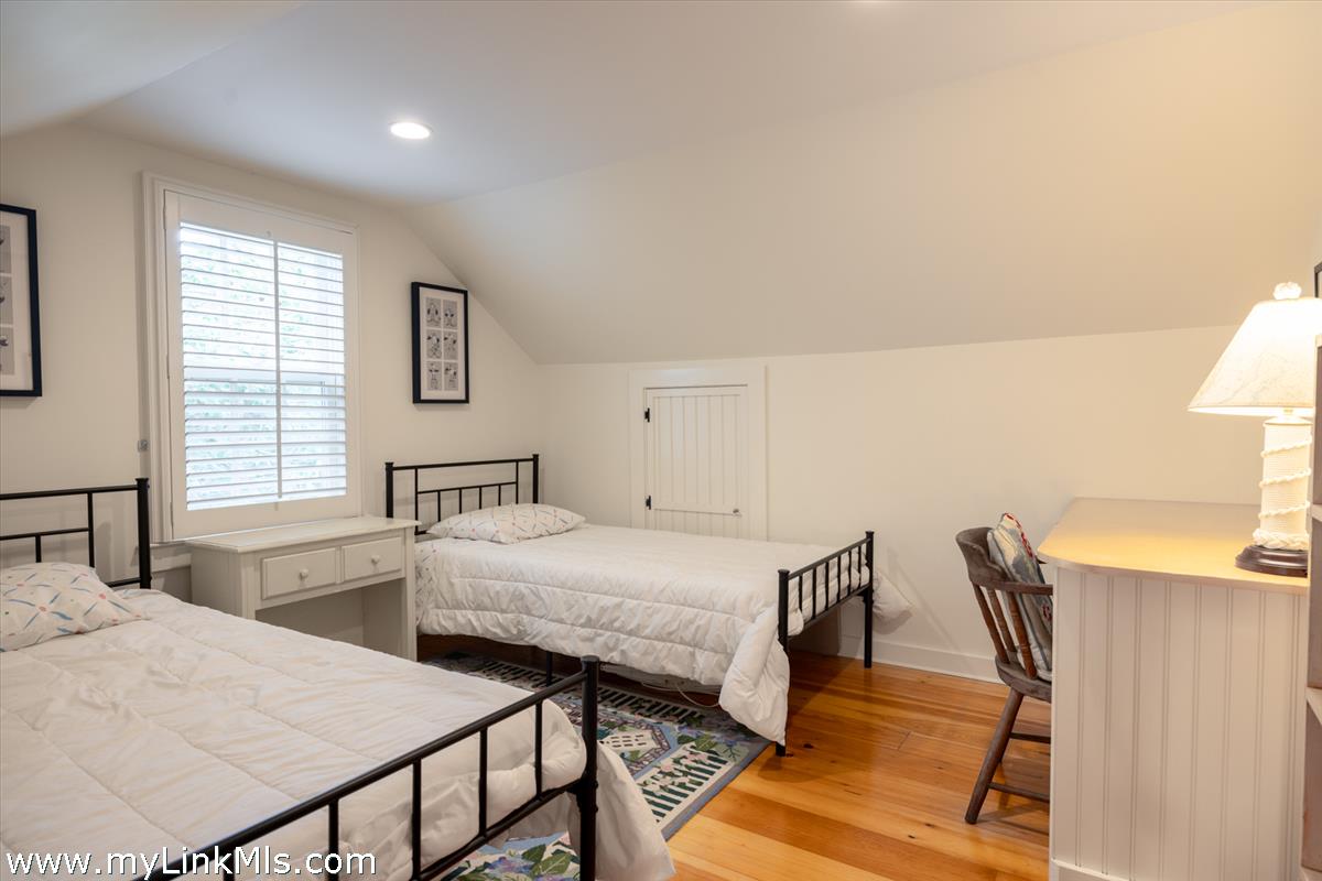 2 Towaddy Road Nantucket, MA 02554 - Photo 13 of 28