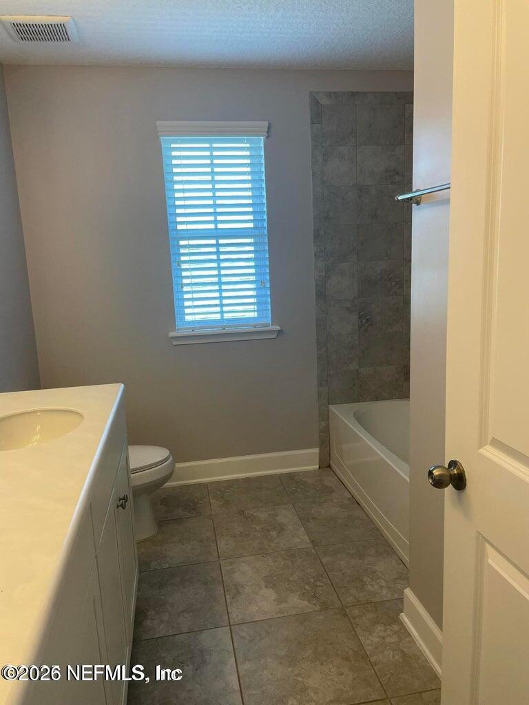 142 Jackrabbit Trail Ponte Vedra, FL 32081 - Photo 43 of 77 142 JR-Bath w:shower:tub showing