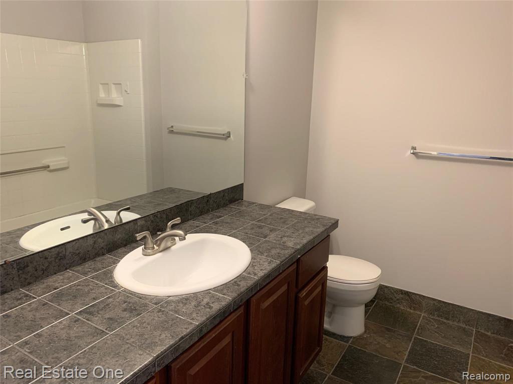 1558 Devon Lane, Unit 5 Troy, MI 48084 - Photo 18 of 19