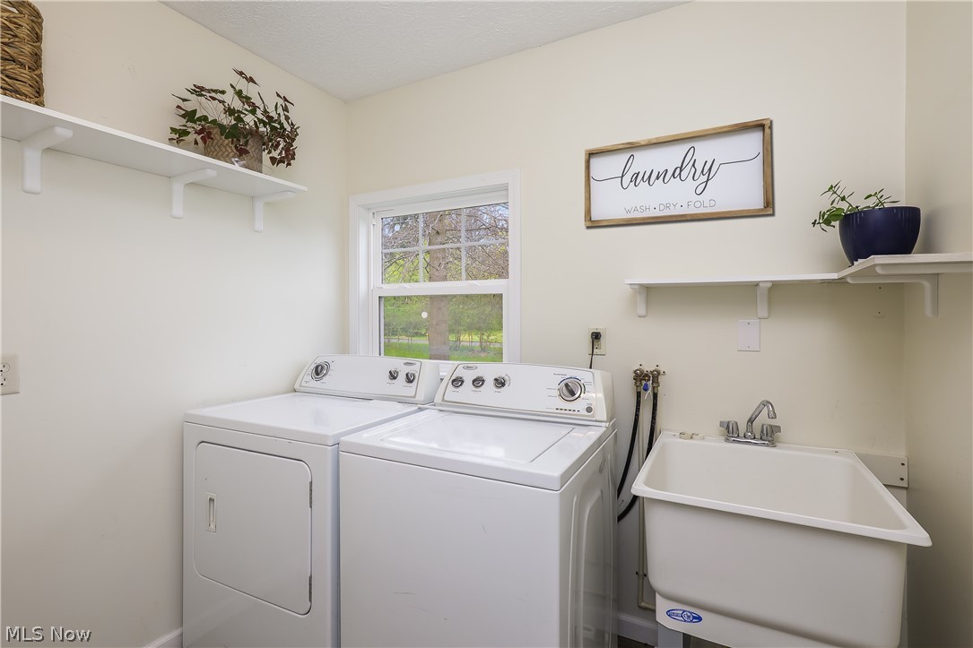 2644 Berry Road Akron, OH 44320 - Photo 13 of 28