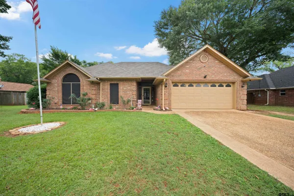 $369,999 | 509 Quail Lane, Whitehouse, TX 75791