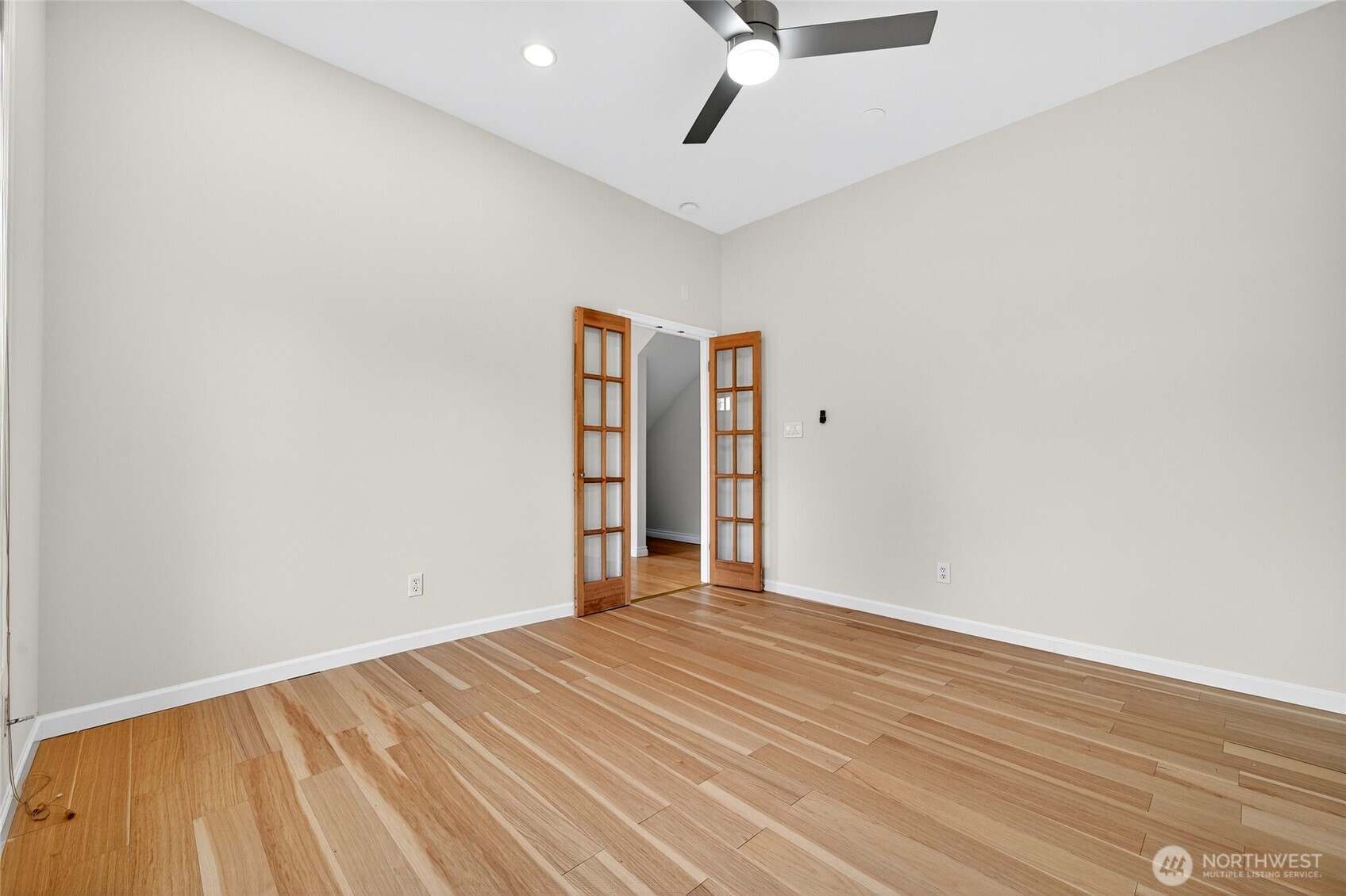 917 23rd Avenue Seattle, WA 98122 - Photo 16 of 38