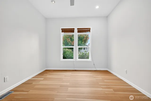 $715,000 | 917 23rd Avenue, Seattle, WA 98122