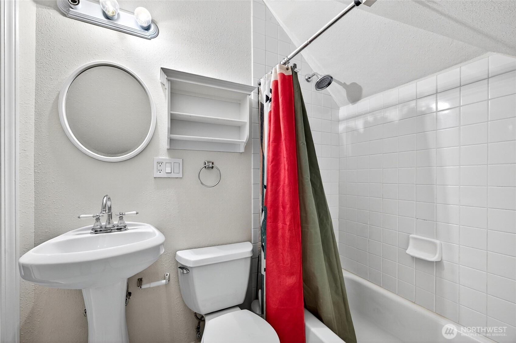 917 23rd Avenue Seattle, WA 98122 - Photo 24 of 38