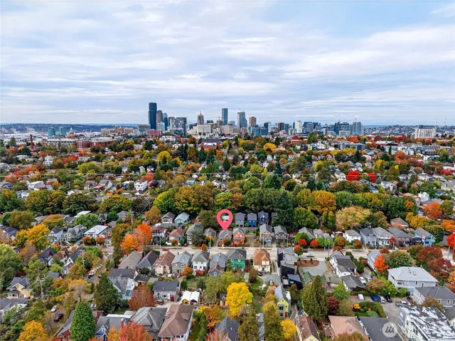 $715,000 | 917 23rd Avenue, Seattle, WA 98122