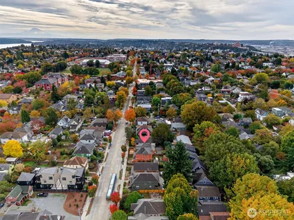 $715,000 | 917 23rd Avenue, Seattle, WA 98122