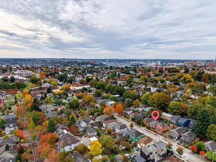 $715,000 | 917 23rd Avenue, Seattle, WA 98122