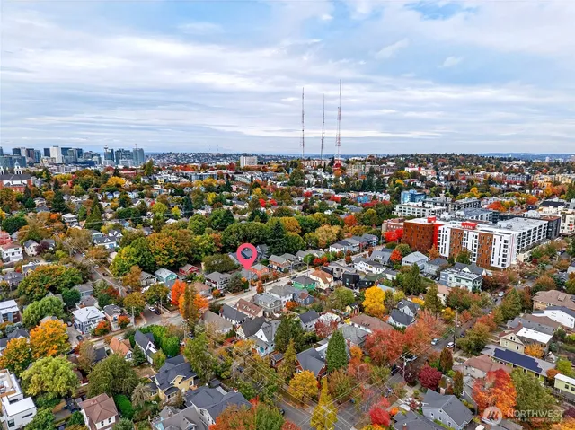 $715,000 | 917 23rd Avenue, Seattle, WA 98122