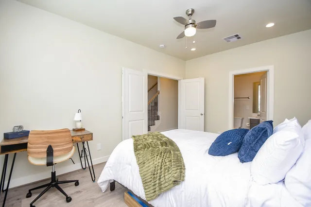 $3,750 | 139 Eastwood Street, Houston, TX 77011