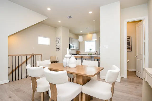 $3,750 | 139 Eastwood Street, Houston, TX 77011