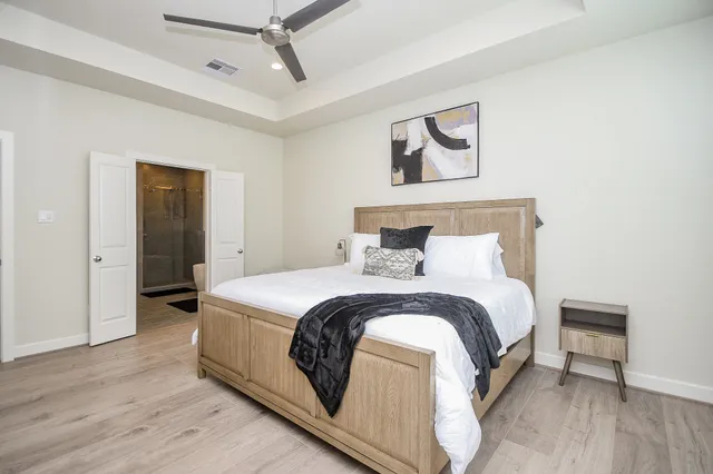 $3,750 | 139 Eastwood Street, Houston, TX 77011