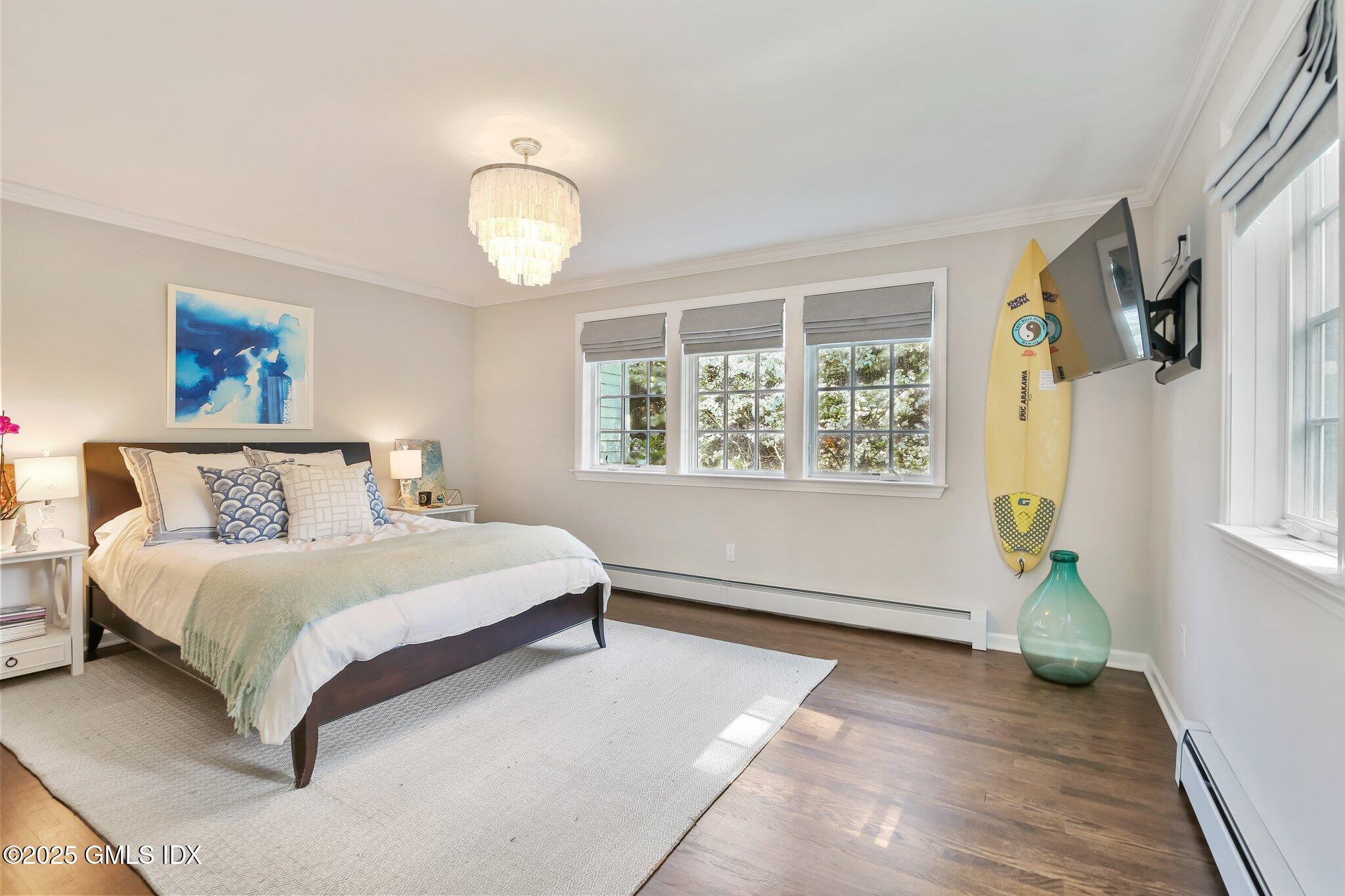 16 Split Timber Place Riverside, CT 06878 - Photo 29 of 34 a spacious bedroom with a bed and a window