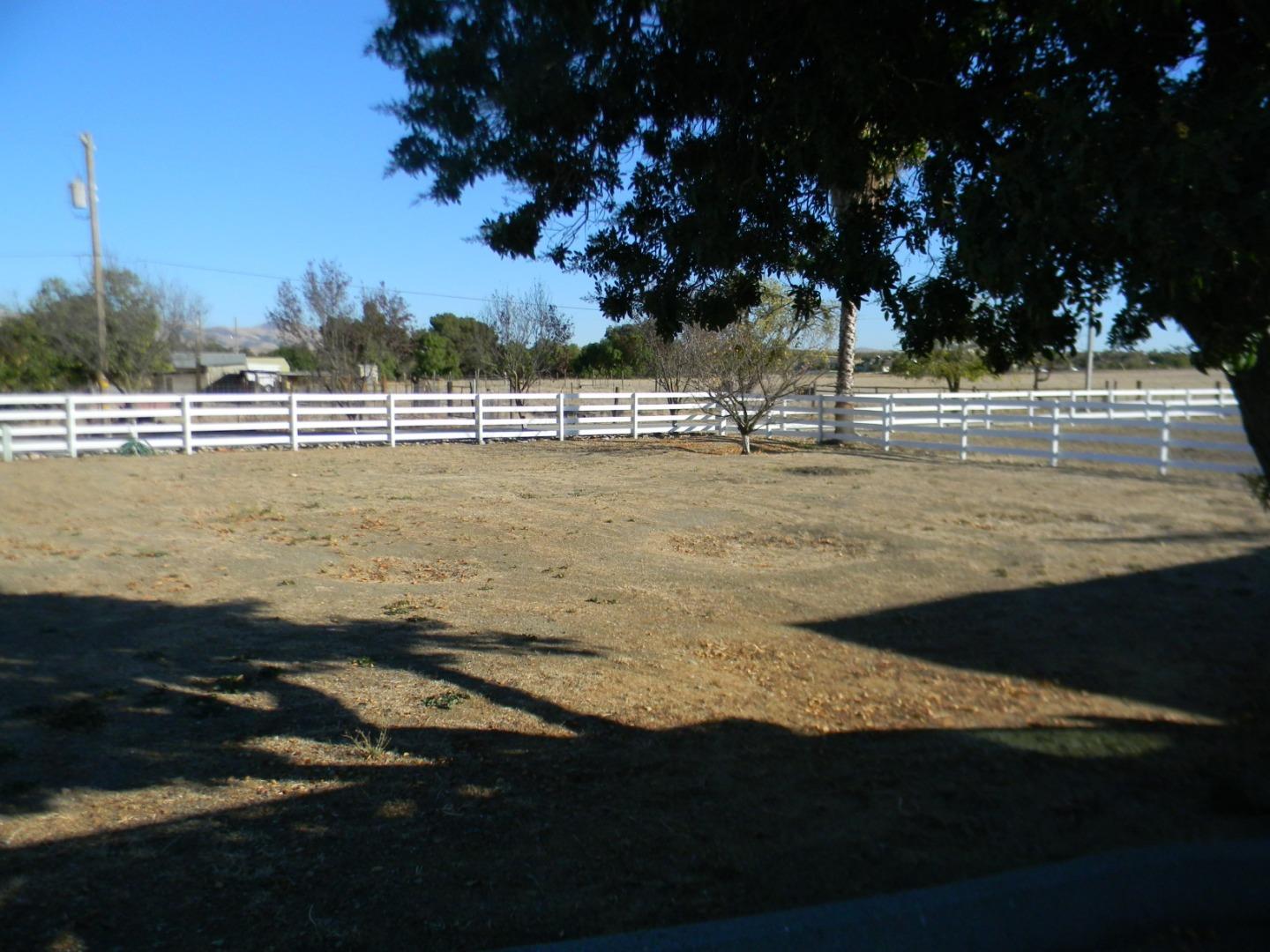 1593 Santa Ana Road Hollister, CA 95023 - Photo 28 of 43 Gallery Image 28