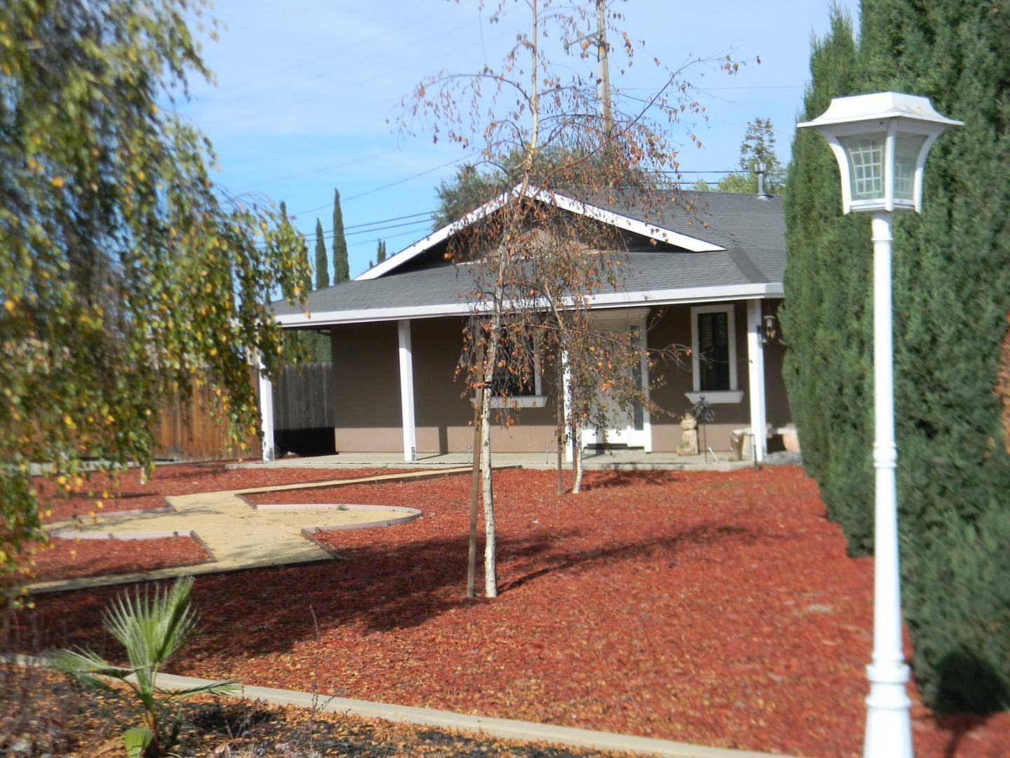 1593 Santa Ana Road Hollister, CA 95023 - Photo 3 of 43 Gallery Image 3