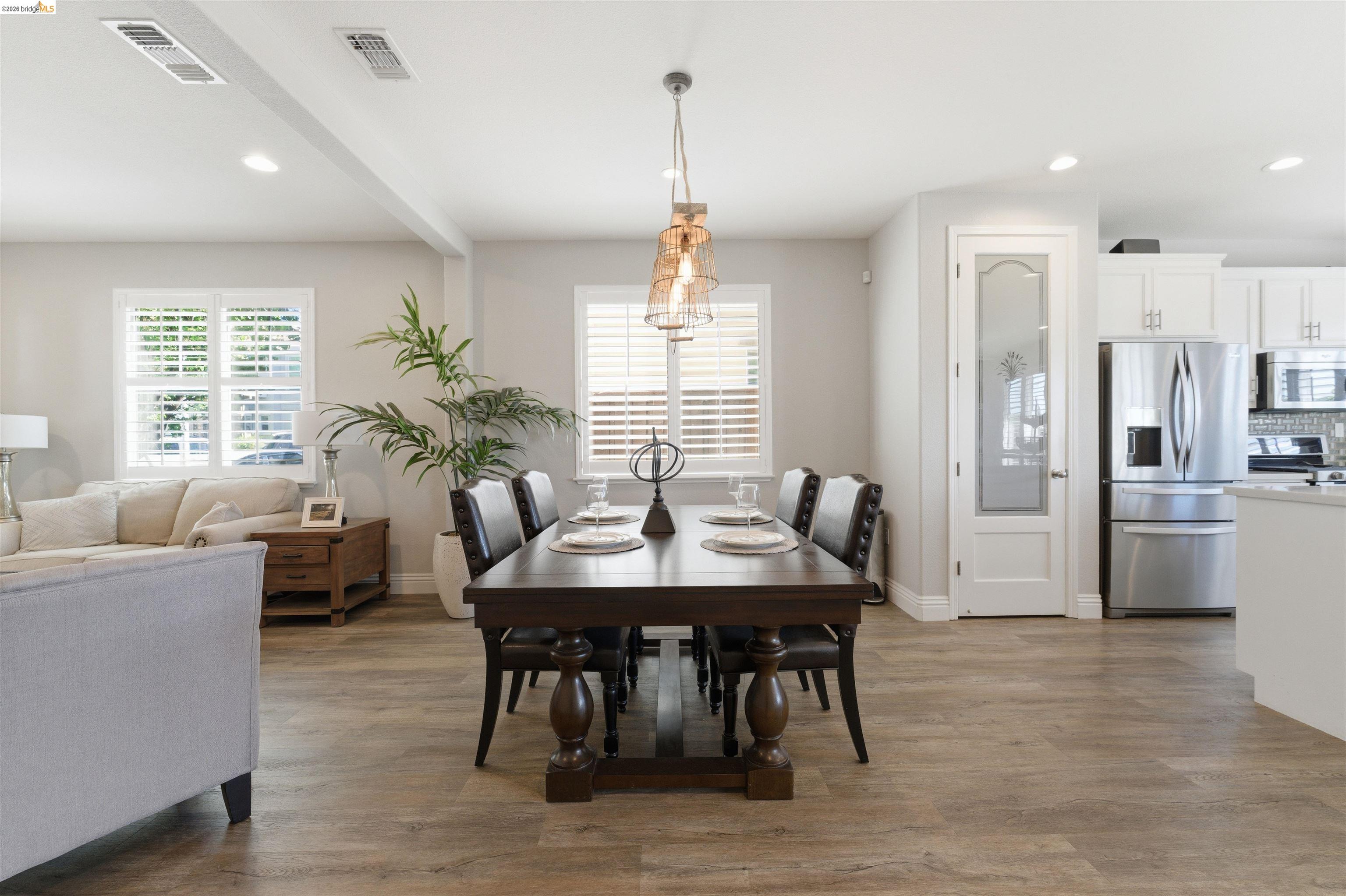 72 Greystone Place Pittsburg, CA 94565 - Photo 9 of 41 a dining room with furniture and window