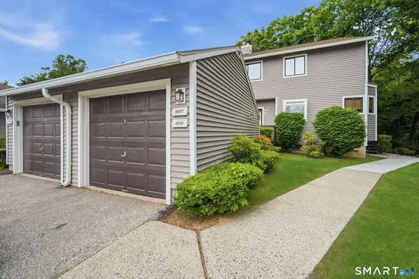 $389,000 | 808 Mill Pond Drive, Unit 808, South Windsor, CT 06074