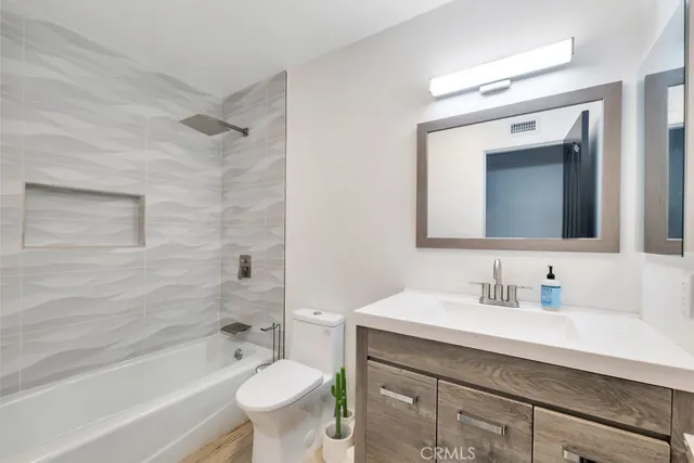 $1,295,000 | 10122 Jovita Avenue, Chatsworth, CA 91311