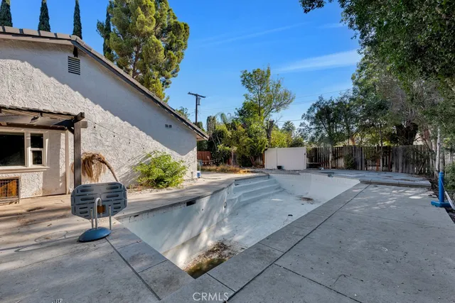 $1,295,000 | 10122 Jovita Avenue, Chatsworth, CA 91311