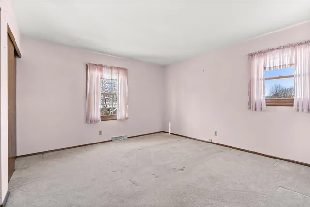 $329,900 | 214 South Regis Road, Saukville, WI 53080